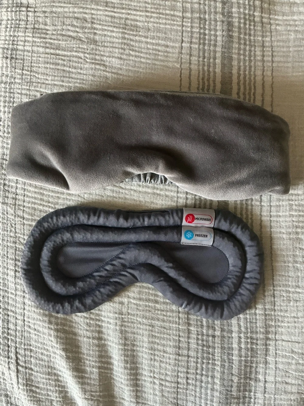 ✨Sharper Image Gray Hot + Cold Contoured Weighted Eye Mask